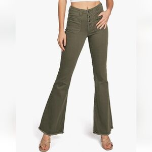 NWT Celebrity Pink Regeneration Mid Rise Patch Pocket Flare Jeans, Size 11